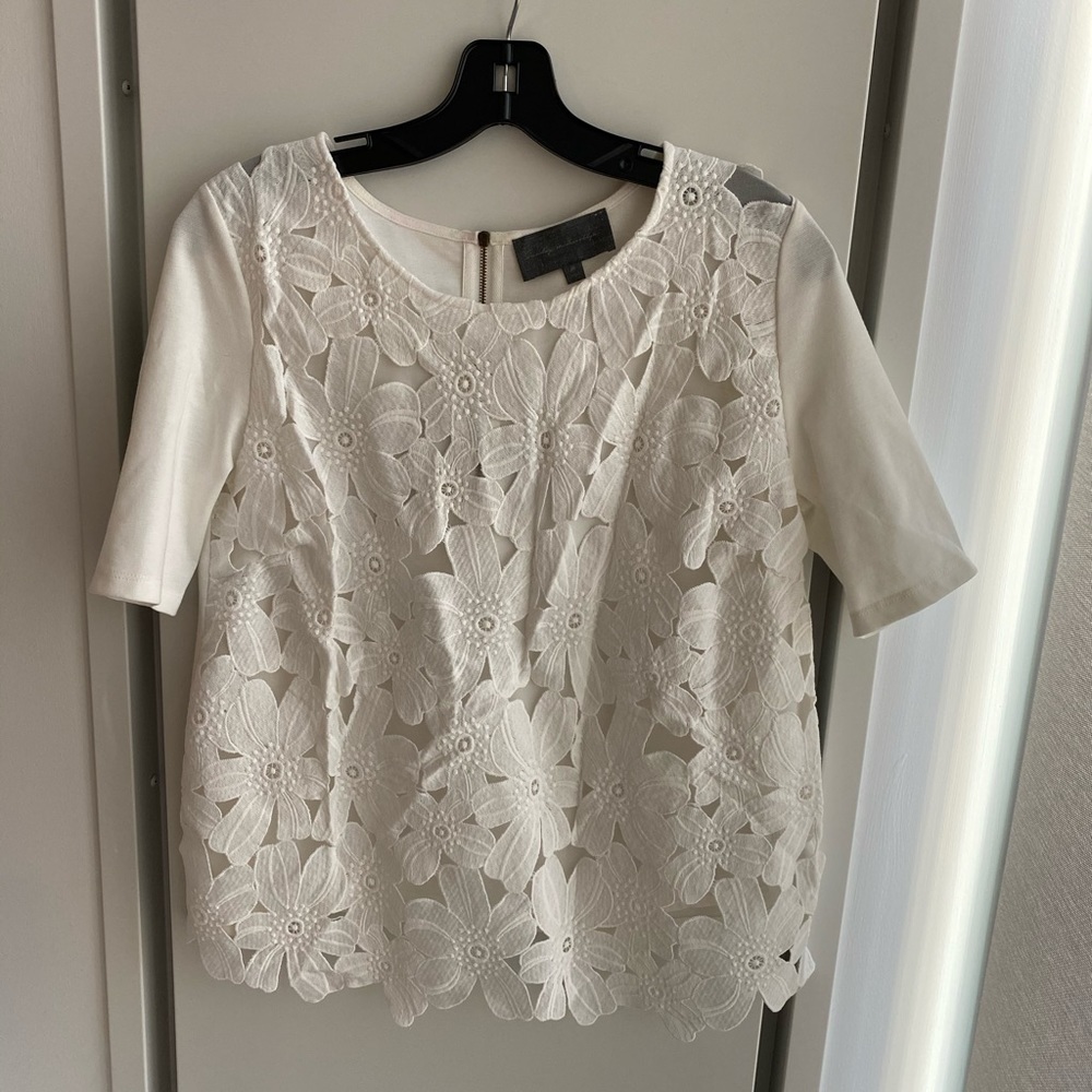 Sunday in Brooklyn White top sz M